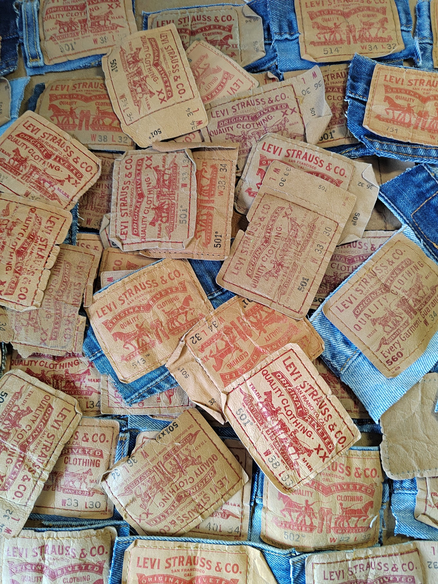 Vintage Levi's labels - Retro Logo badge - Levi Tags