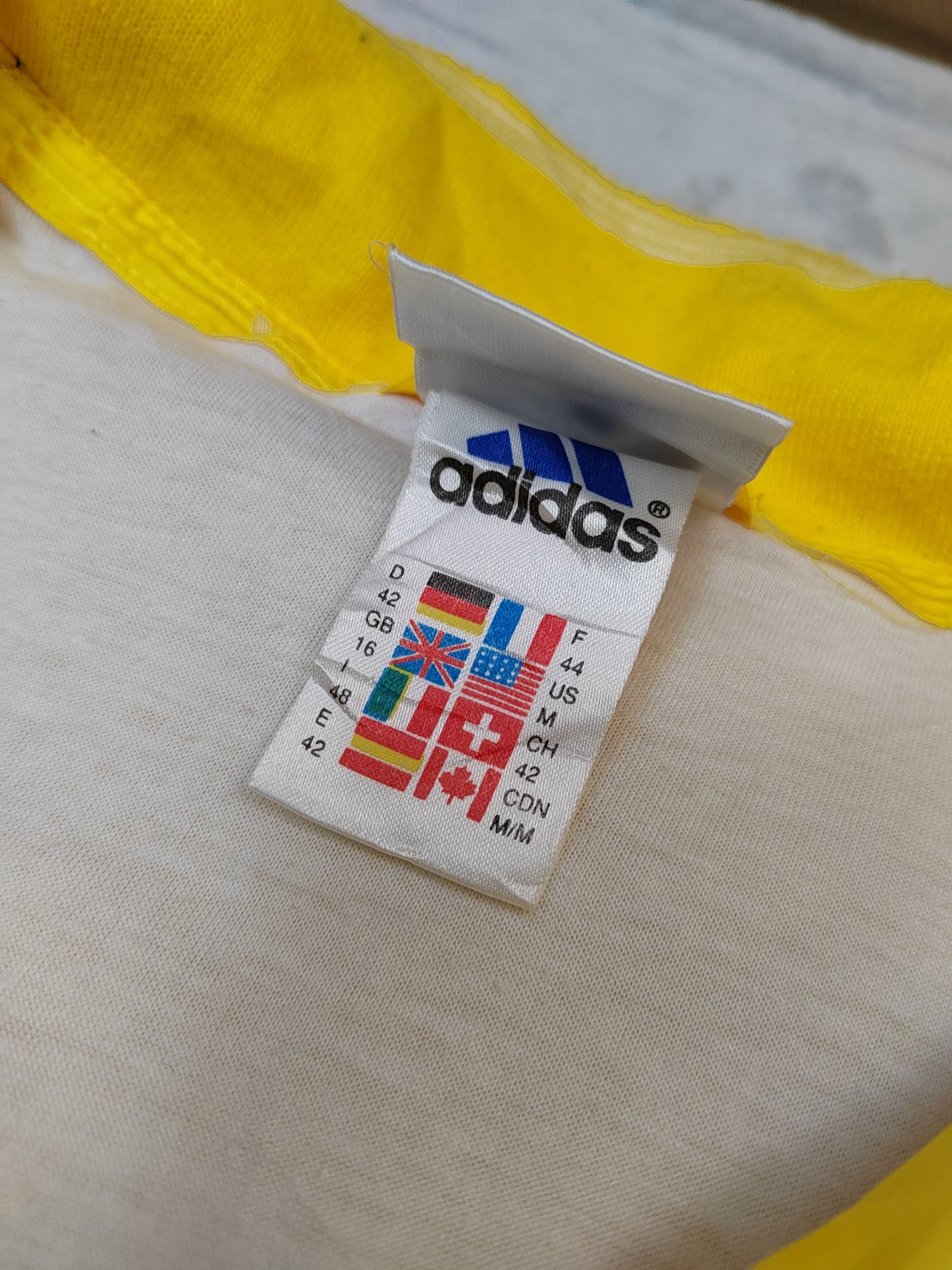 Adidas Raincoat Men’s Large Yellow – Vintage