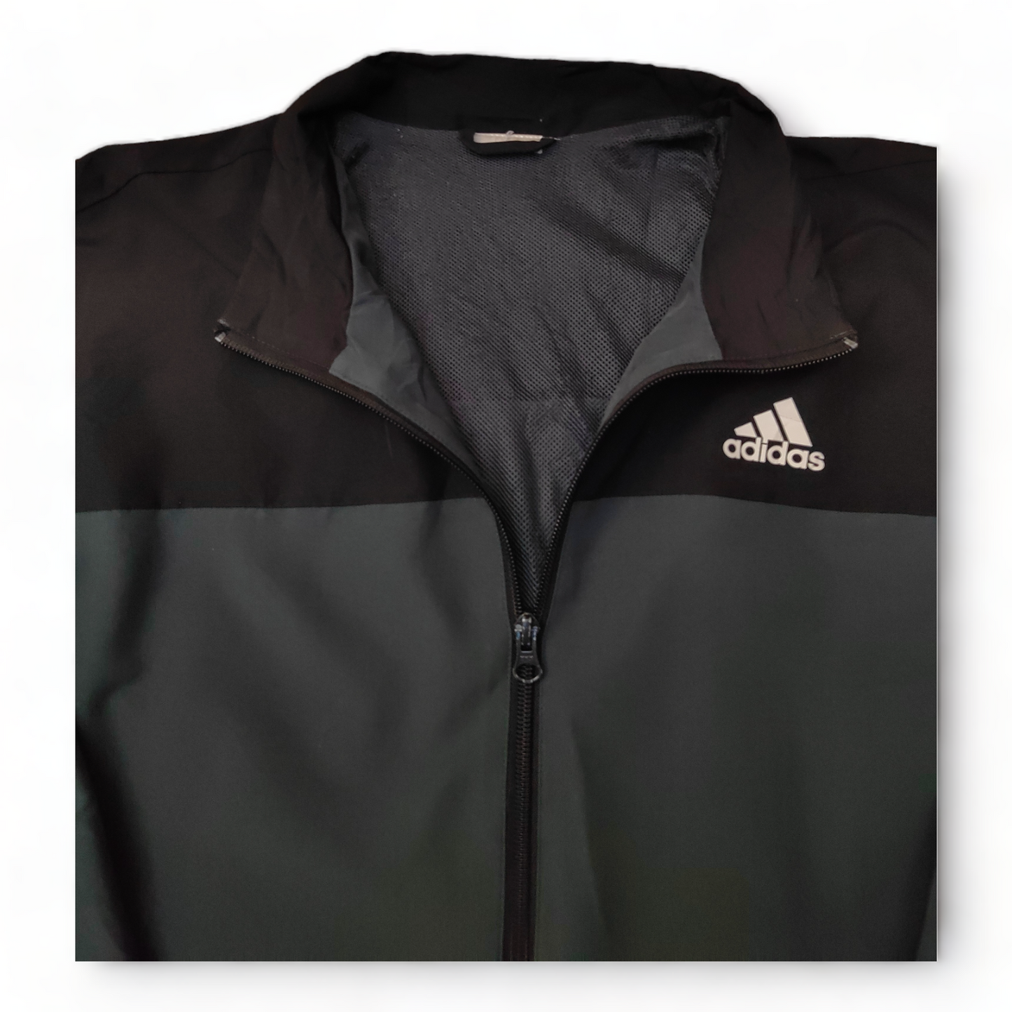 Adidas Windbreaker Men’s Medium Grey Zip Up